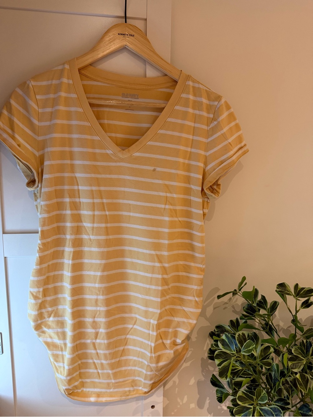 Old navy maternity tee